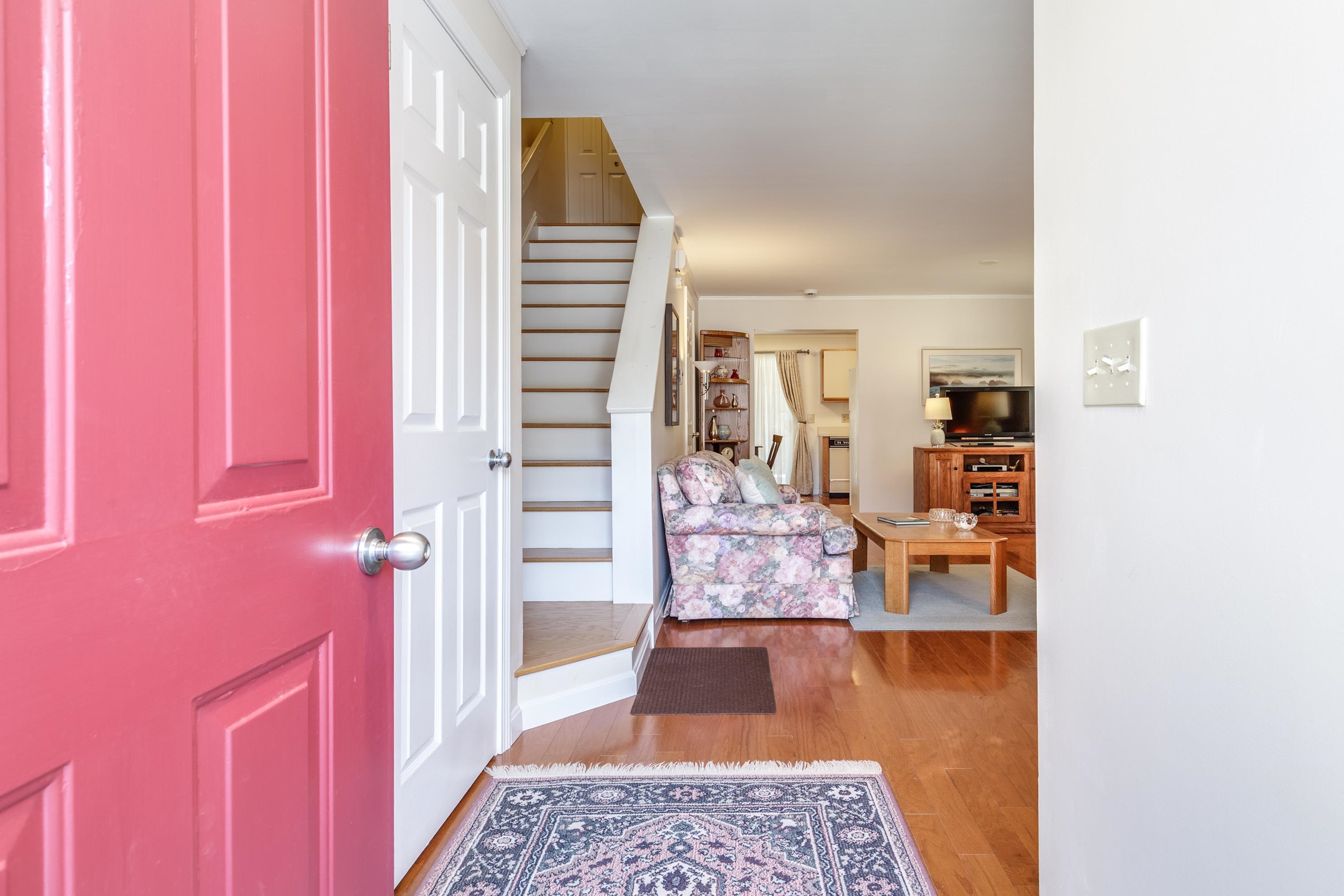 54 Northeast Village Road Concord, NH 03301 - Photo 2 of 31