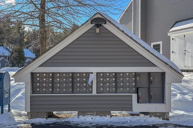 $269,900 | 54 Northeast Village Road, Concord, NH 03301