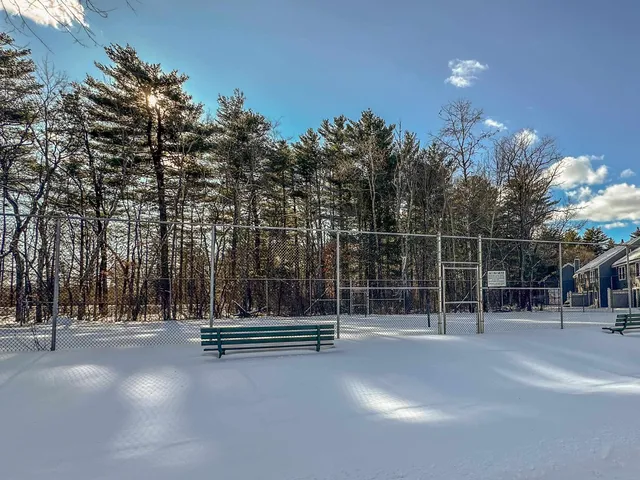 $269,900 | 54 Northeast Village Road, Concord, NH 03301