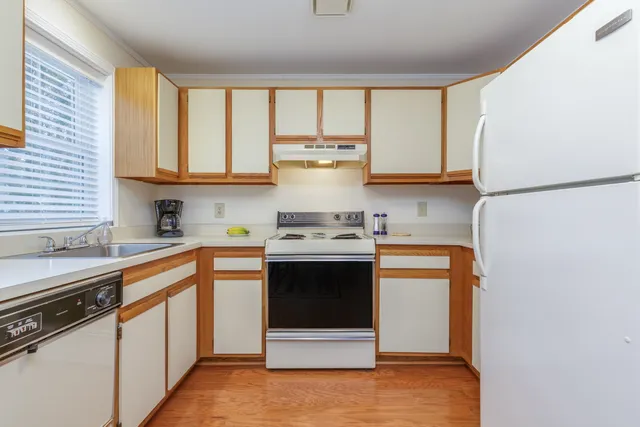 $269,900 | 54 Northeast Village Road, Concord, NH 03301