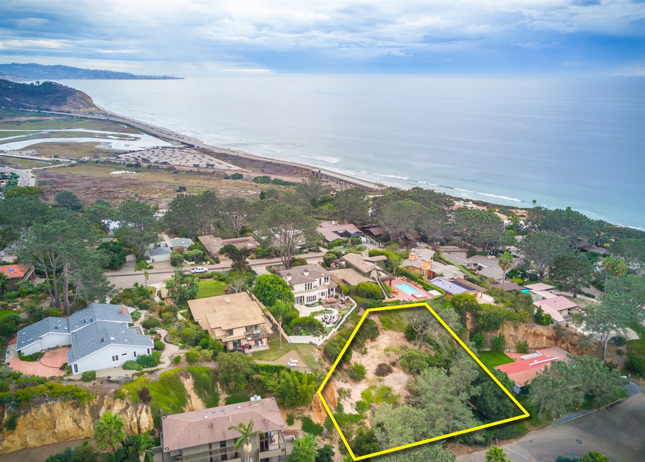 One of Old Del Mar's most Treasured locations. No telephone wires in the part of the Coastal community - All are undergrounded. Views to the Ocean are Crisp & Clean!