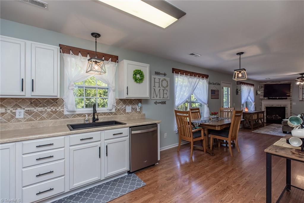 6931 Rangecrest Road Belews Creek, NC 27009 - Photo 9 of 47 Gallery Image 9