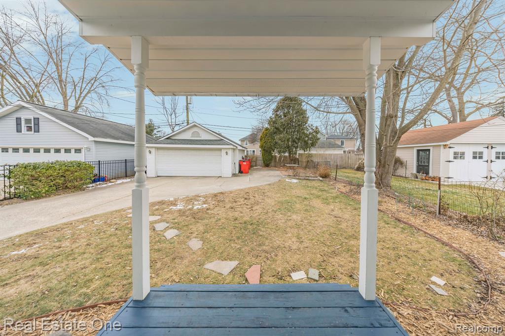 421 North Castell Avenue Rochester, MI 48307 - Photo 40 of 50