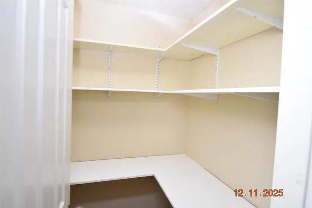 $2,550 | 10806 Clear Arbor Lane, Houston, TX 77034