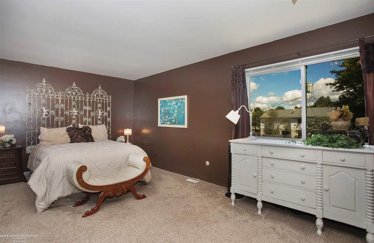 159 Stratford Lane Rochester Hills, MI 48309 - Photo 9 of 27