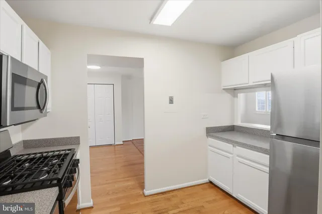 $289,900 | 5340 Holmes Run Parkway, Unit 904, Alexandria, VA 22304