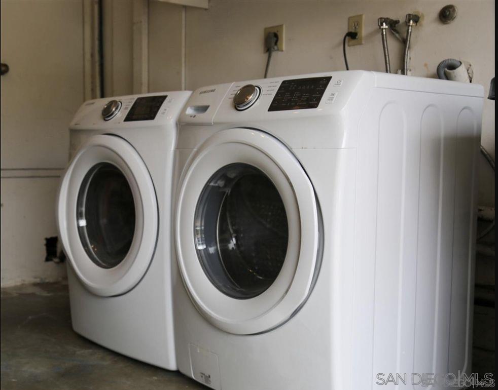 6555 Caminito Scioto La Jolla, CA 92037 - Photo 8 of 12 a utility room with dryer and washer