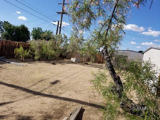 301 North Florence Street Ridgecrest, CA 93555 - Photo 23 of 33 a view of a backyard