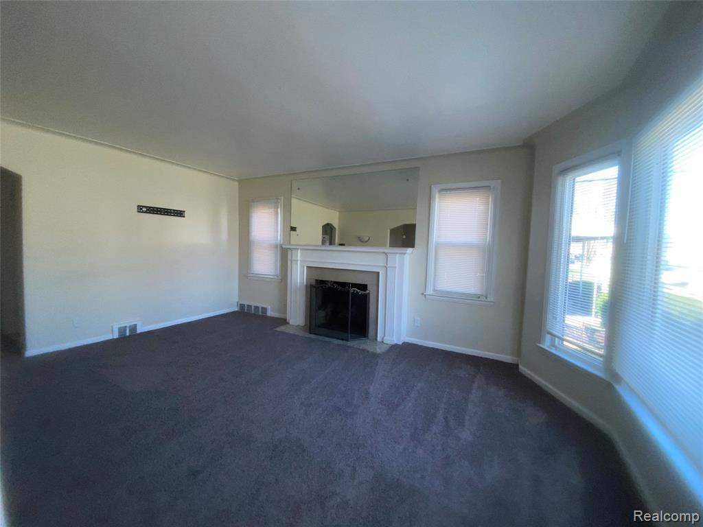 16207 Biltmore Street Detroit, MI 48235 - Photo 2 of 13