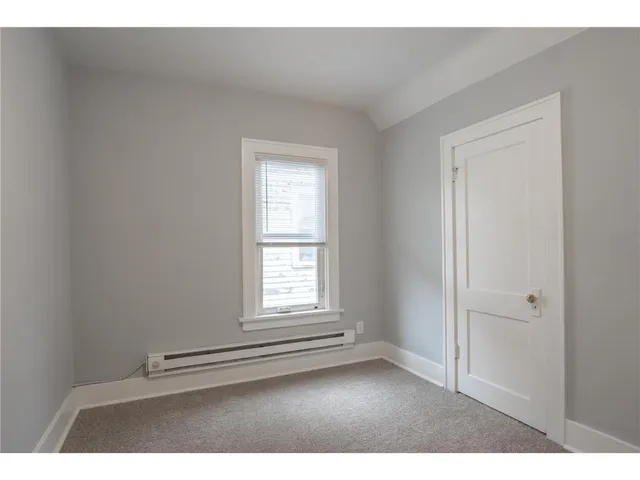 $2,399 | 1317 Reaney Avenue East, St. Paul, MN 55106