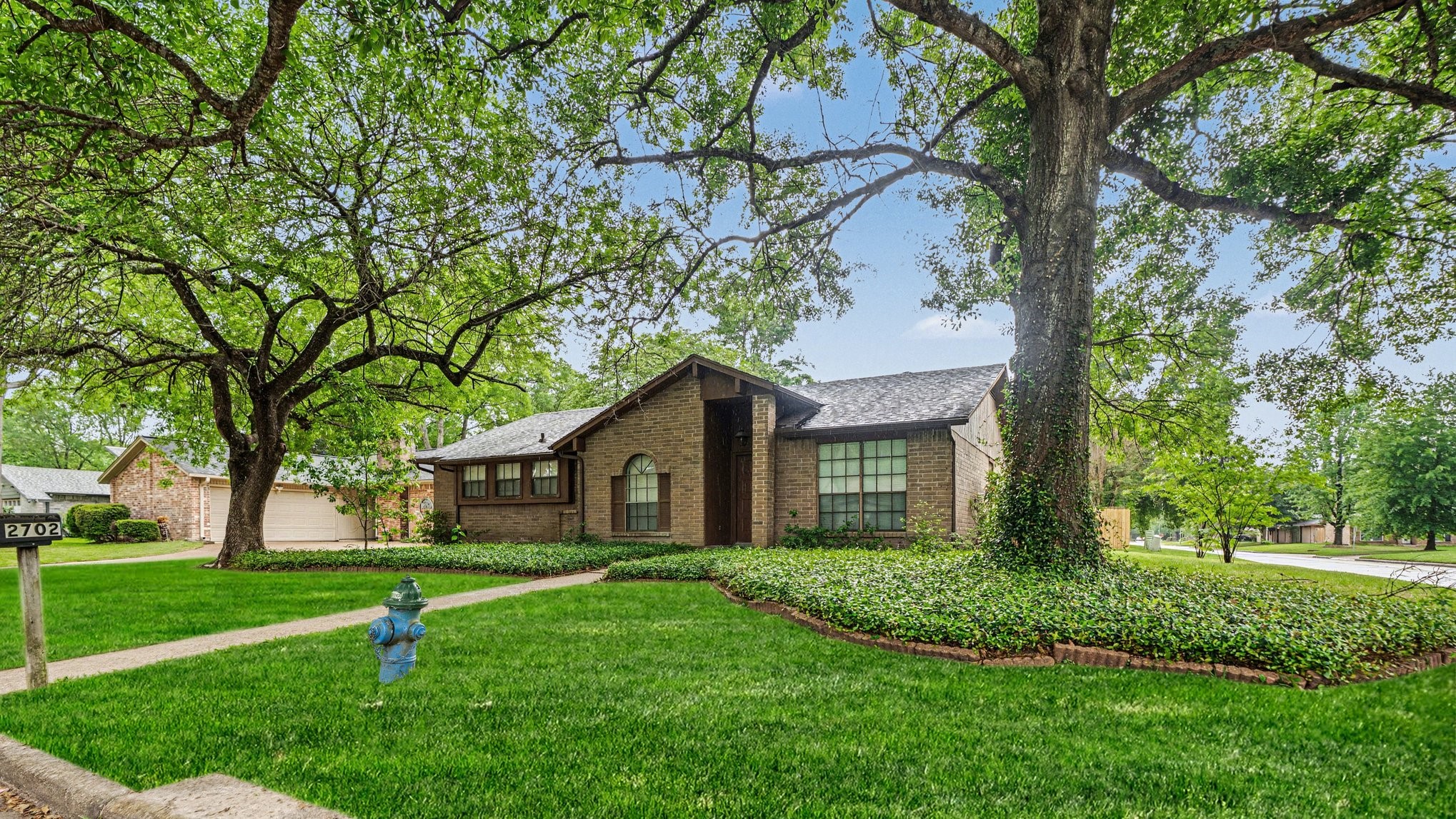 2702 Meandering Trail Houston, TX 77339 - Photo 2 of 19