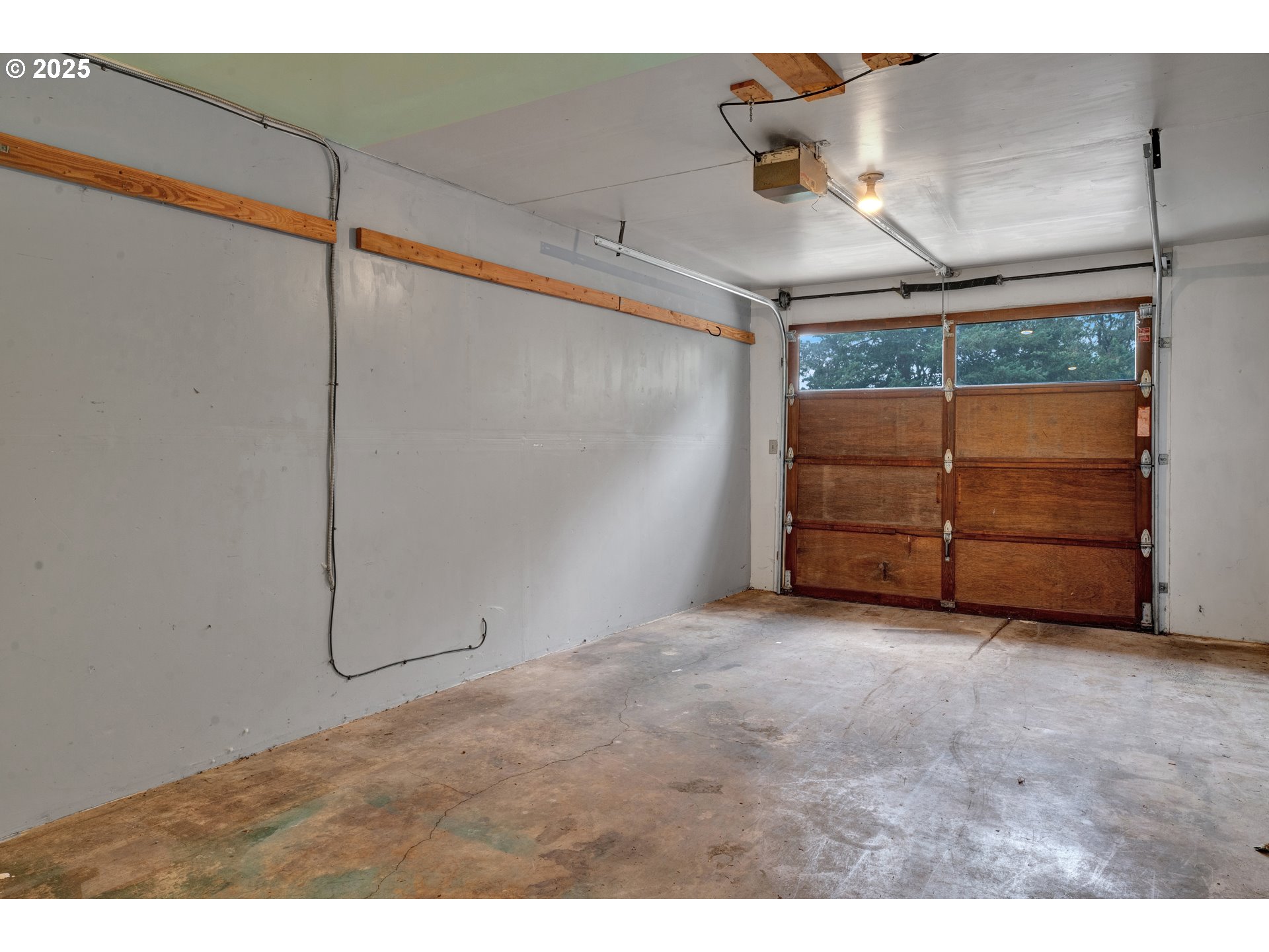 2850 Garfield Street Eugene, OR 97405 - Photo 18 of 46 a view of a garage