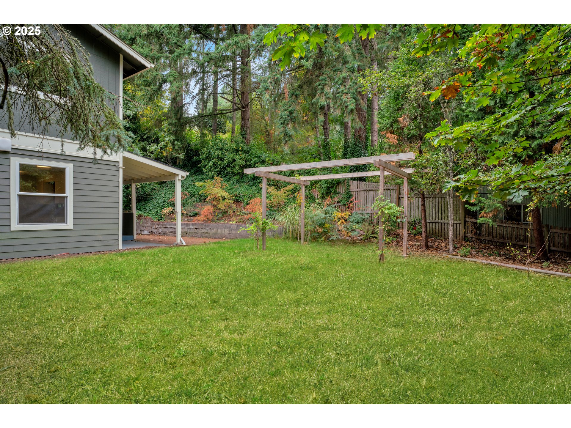 2850 Garfield Street Eugene, OR 97405 - Photo 37 of 46 a view of outdoor space yard and patio