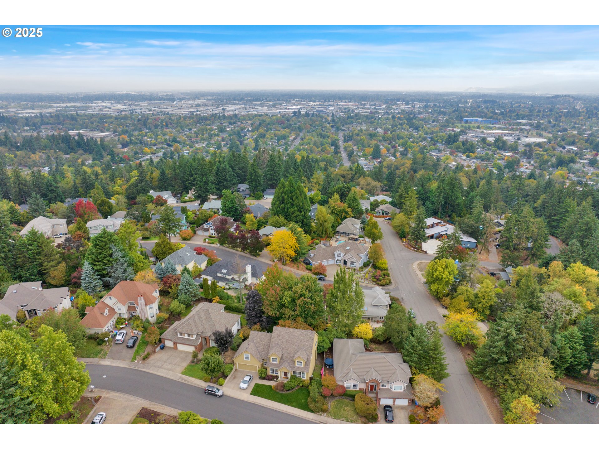 2850 Garfield Street Eugene, OR 97405 - Photo 45 of 46 an aerial view of multiple house