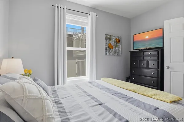 $275,000 | 60 Knox Road, Unit Z202, Rocky Mount, MO 65072