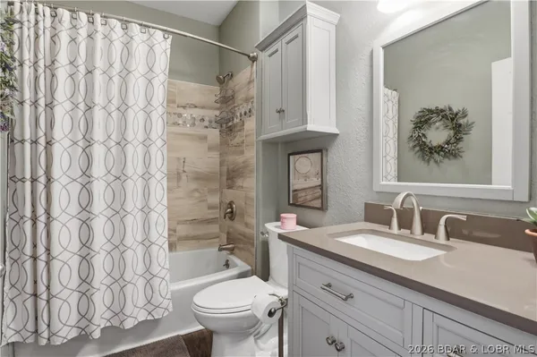 $275,000 | 60 Knox Road, Unit Z202, Rocky Mount, MO 65072