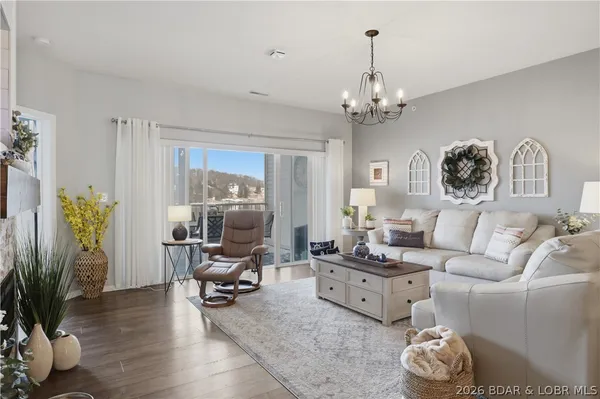 $275,000 | 60 Knox Road, Unit Z202, Rocky Mount, MO 65072