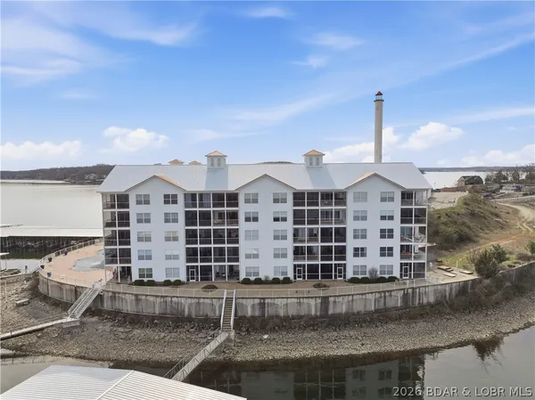 $275,000 | 60 Knox Road, Unit Z202, Rocky Mount, MO 65072