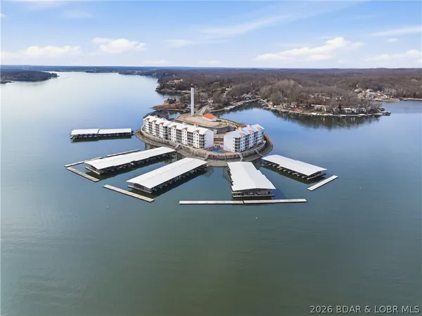 $275,000 | 60 Knox Road, Unit Z202, Rocky Mount, MO 65072