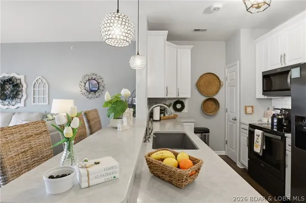 $275,000 | 60 Knox Road, Unit Z202, Rocky Mount, MO 65072