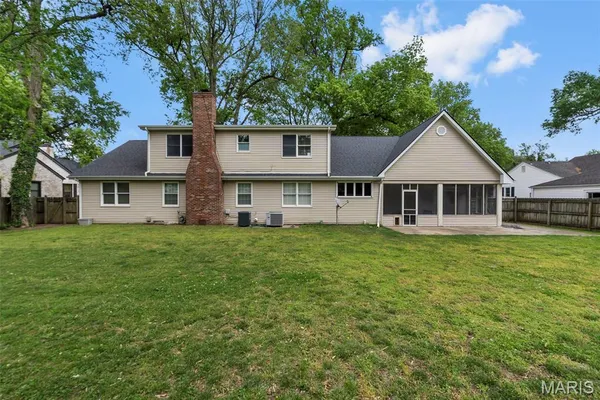 $349,900 | 807 Sikes Avenue, Sikeston, MO 63801