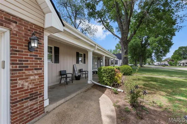 $349,900 | 807 Sikes Avenue, Sikeston, MO 63801