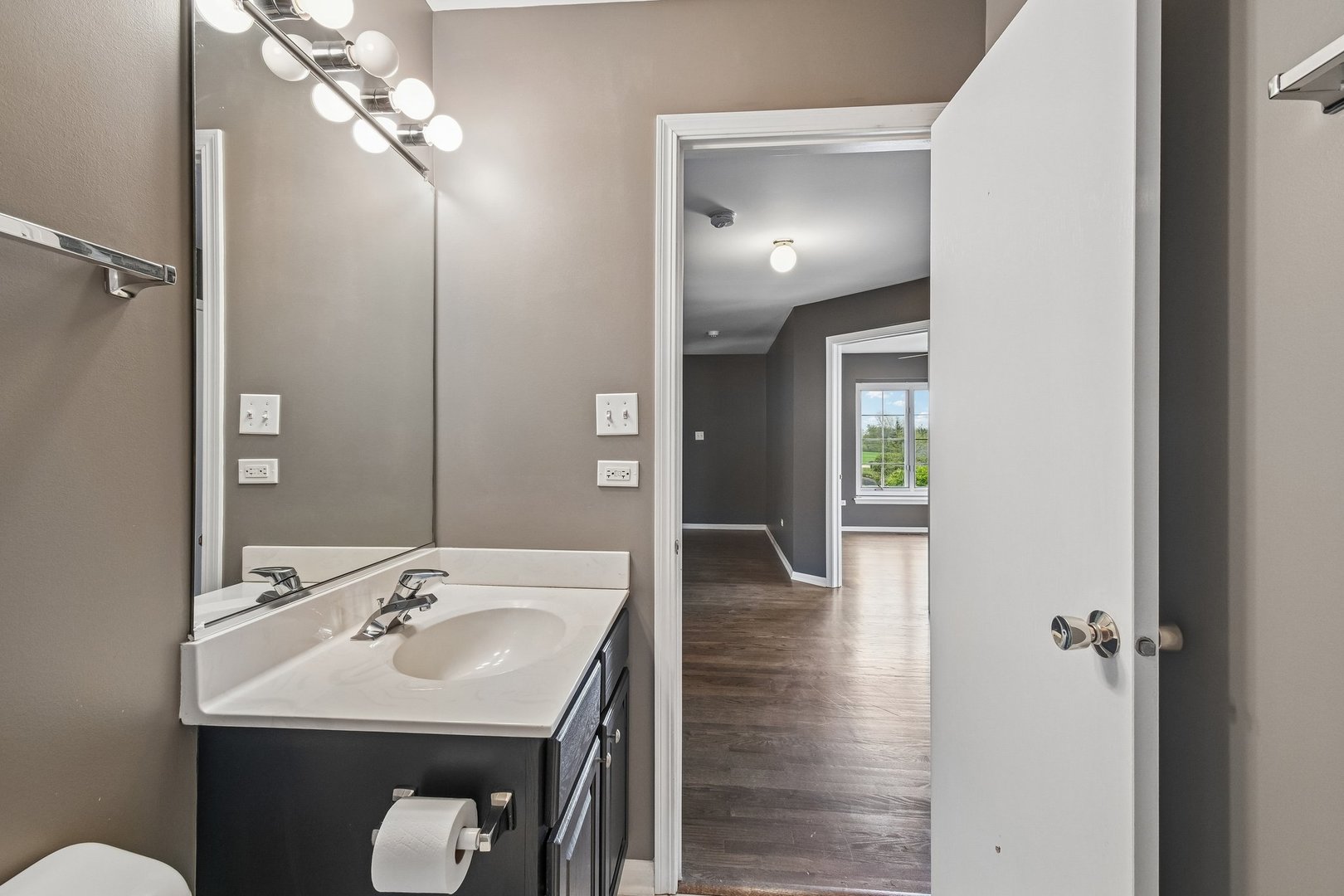 12228 Sumner Street Lemont, IL 60439 - Photo 27 of 36 Gallery Image 27