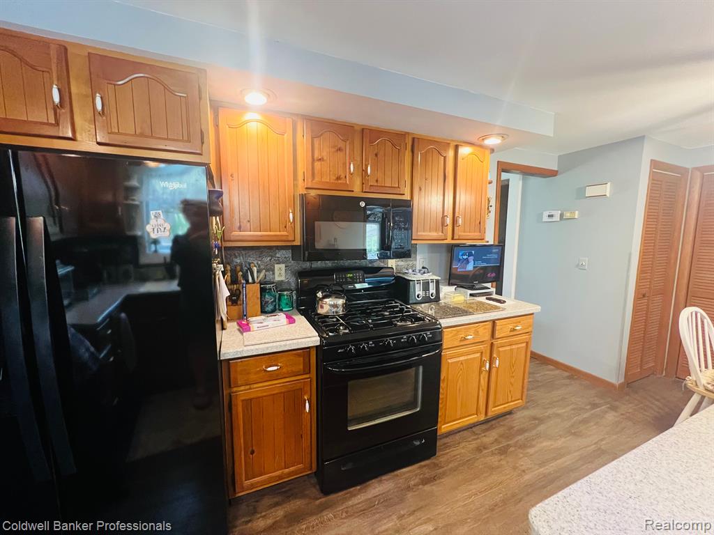 6125 Jefferson Road North Branch, MI 48461 - Photo 23 of 48