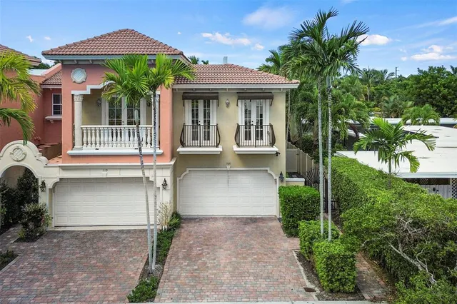 $999,000 | 1121 Northeast 14th Avenue, Fort Lauderdale, FL 33304