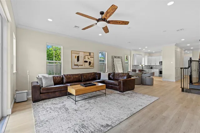 $999,000 | 1121 Northeast 14th Avenue, Fort Lauderdale, FL 33304