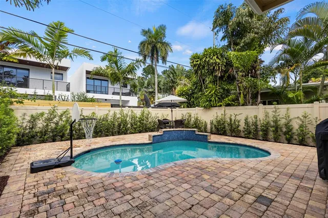 $999,000 | 1121 Northeast 14th Avenue, Fort Lauderdale, FL 33304