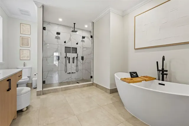 $999,000 | 1121 Northeast 14th Avenue, Fort Lauderdale, FL 33304