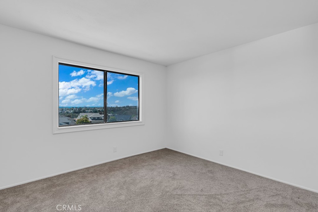 523 Calle Baranda San Clemente, CA 92673 - Photo 27 of 39 an empty room with a window
