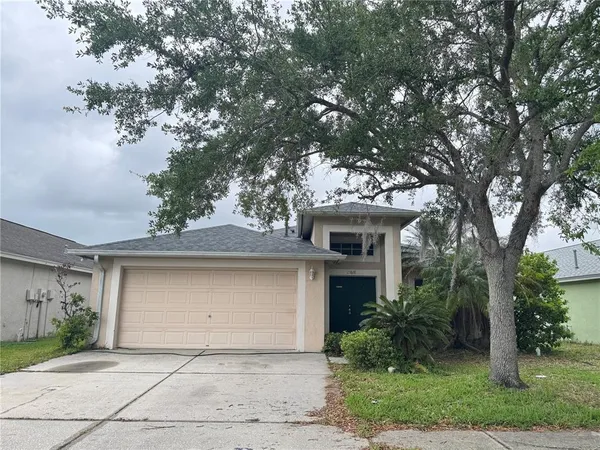 $2,350 | 27618 Sky Lake Circle, Wesley Chapel, FL 33544