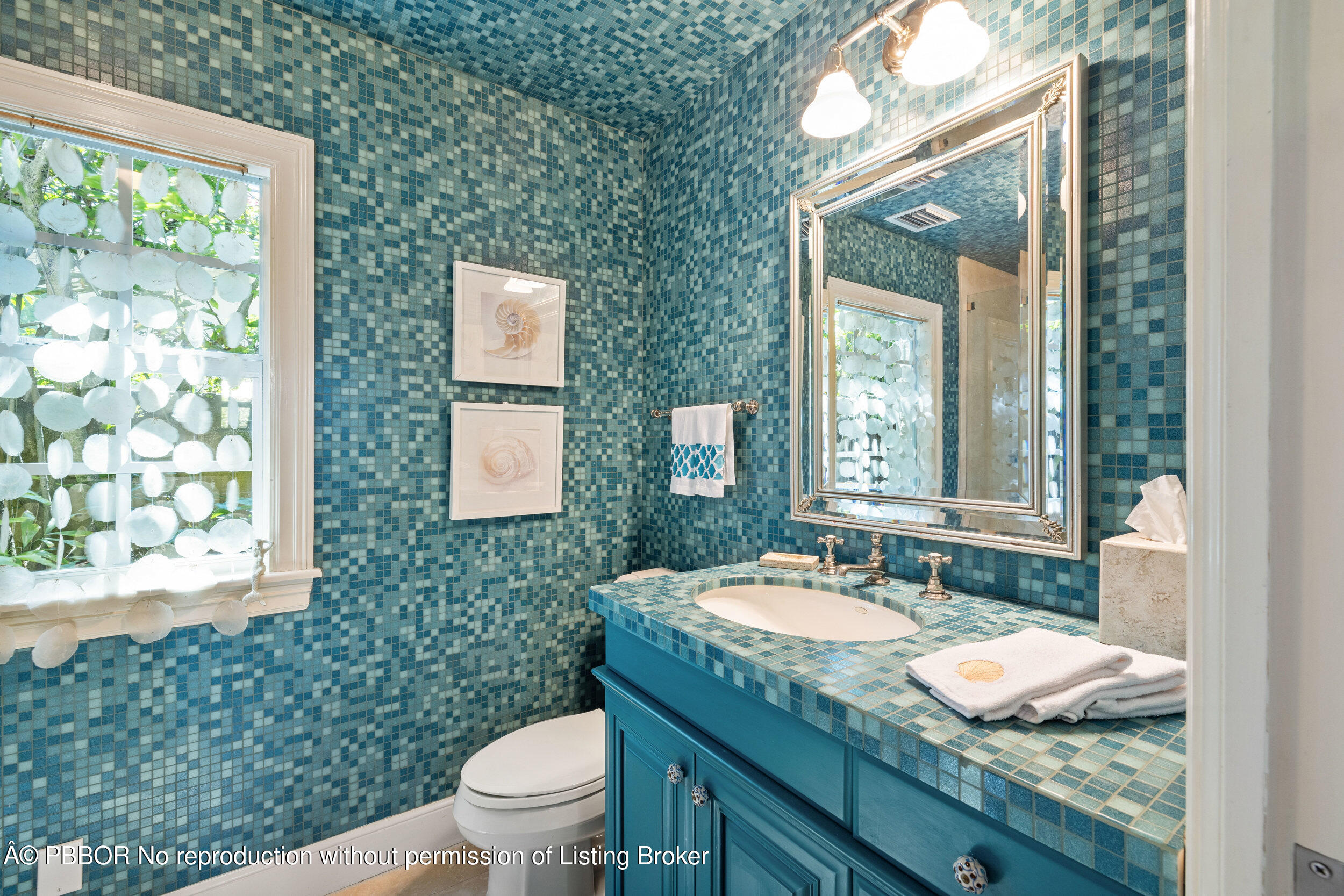 485 South County Road Palm Beach, FL 33480 - Photo 26 of 29 GUEST HOUSE BATH