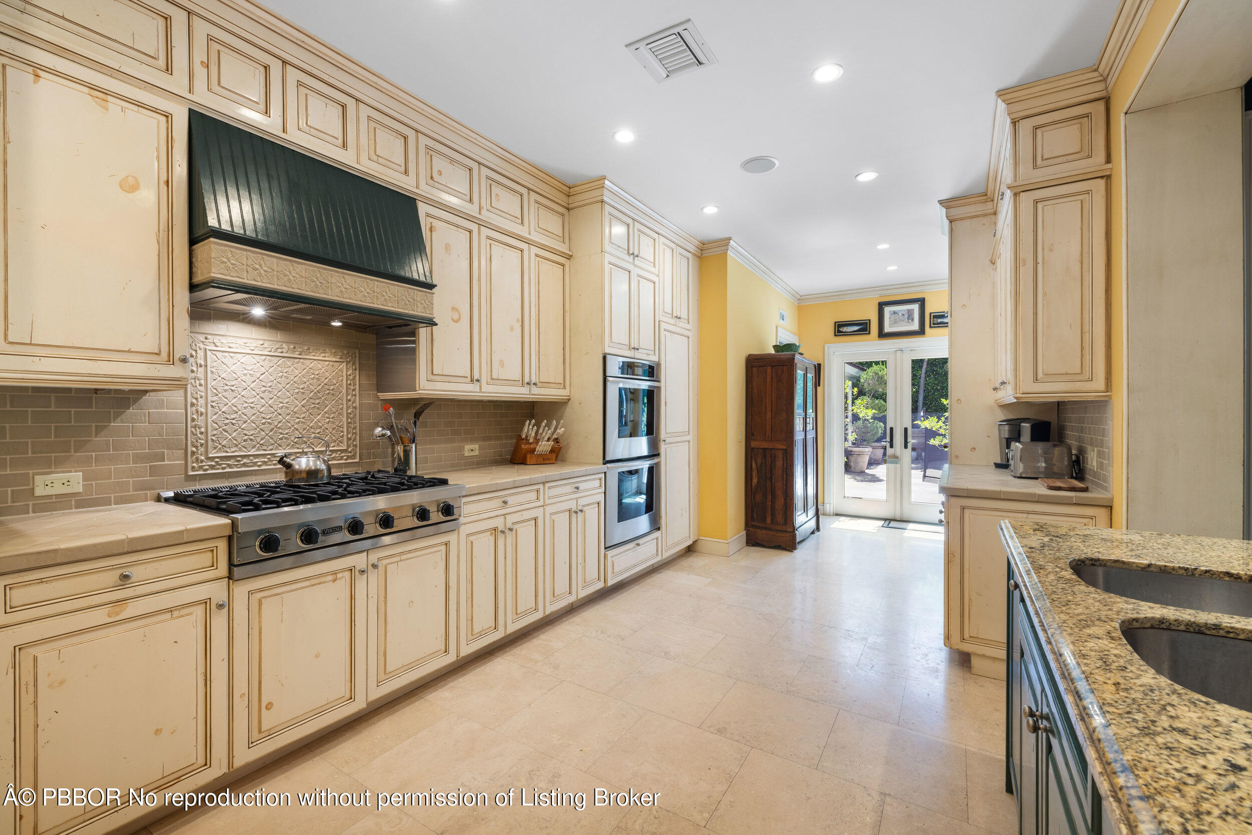 485 South County Road Palm Beach, FL 33480 - Photo 6 of 29 KITCHEN
