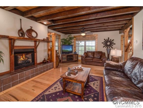 14 Merrell Road Leicester, NC 28748 - Photo 5 of 21 Gallery Image 5
