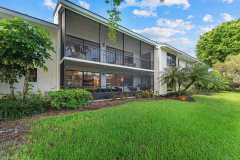 $749,900 | 6864 Willow Wood Drive, Unit 405, Boca Raton, FL 33434