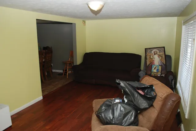 $185,000 | 310 Indiana Avenue, Plymouth, IN 46563