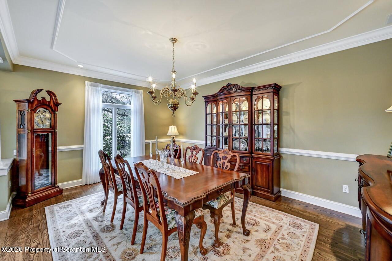 747 Greens Dallas, PA 18612 - Photo 31 of 98 a view of a dining room with furniture