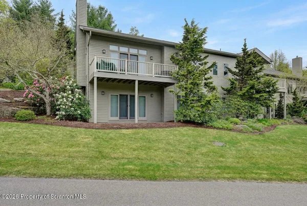 $875,000 | 747 Greens, Dallas, PA 18612