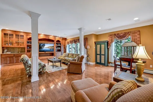 $875,000 | 747 Greens, Dallas, PA 18612