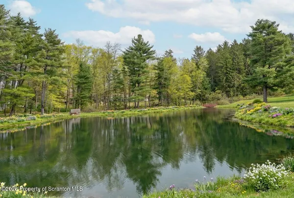 $875,000 | 747 Greens, Dallas, PA 18612