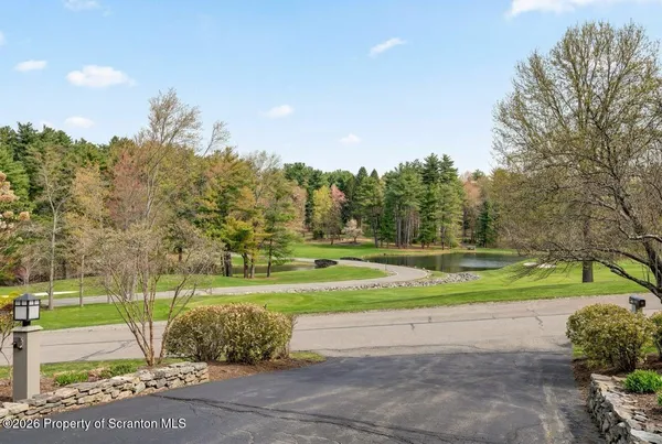 $875,000 | 747 Greens, Dallas, PA 18612