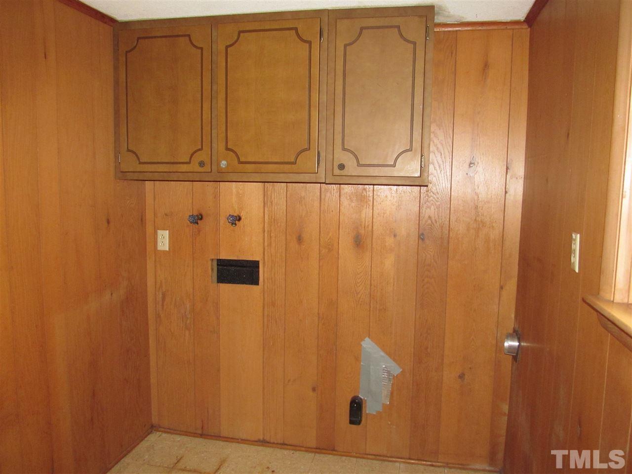 3409 Doyle Road Raleigh, NC 27607 - Photo 22 of 25 Washer/dryer location