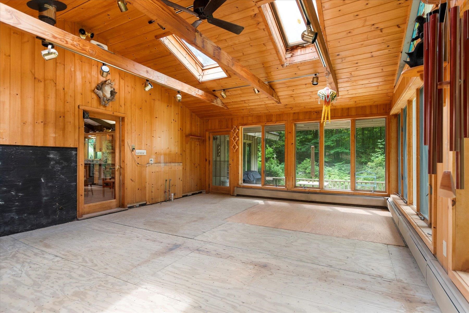 2116 Barnumville Road Manchester, VT 05255 - Photo 23 of 40 Gallery Image 23