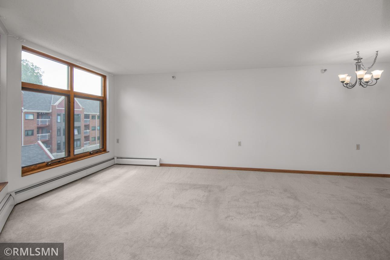 500 County B Road West, Unit 333 Roseville, MN 55113 - Photo 17 of 42