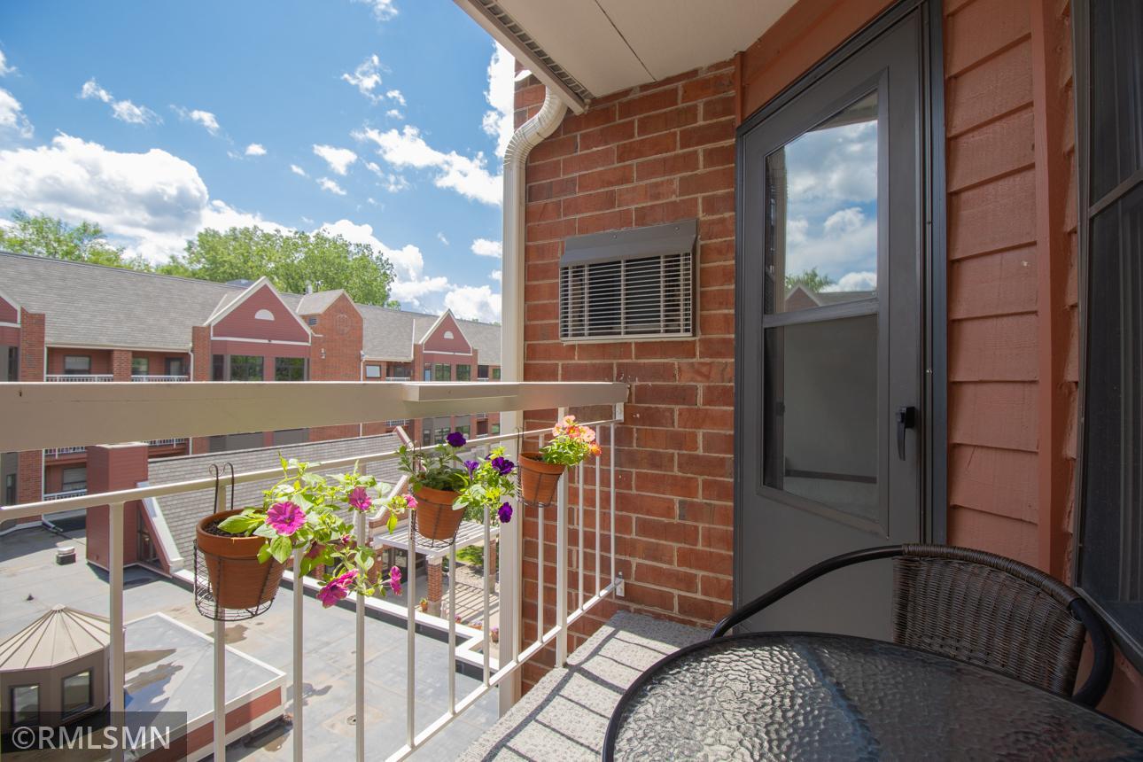 500 County B Road West, Unit 333 Roseville, MN 55113 - Photo 21 of 42