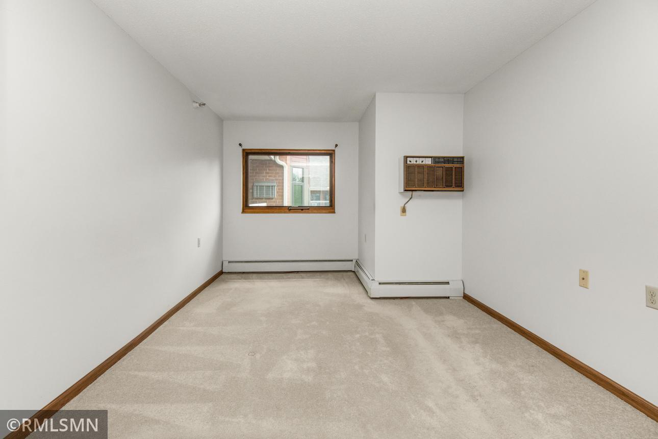 500 County B Road West, Unit 333 Roseville, MN 55113 - Photo 25 of 42
