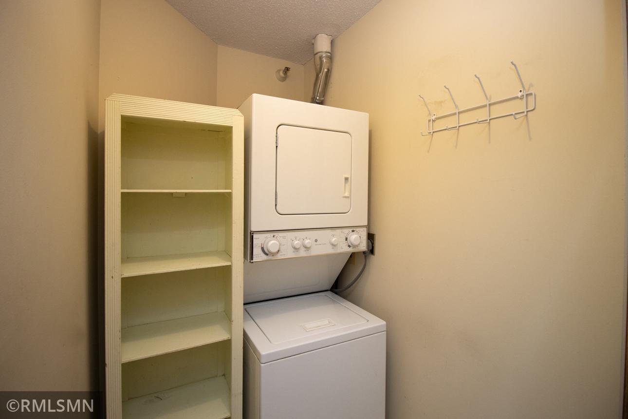 500 County B Road West, Unit 333 Roseville, MN 55113 - Photo 30 of 42